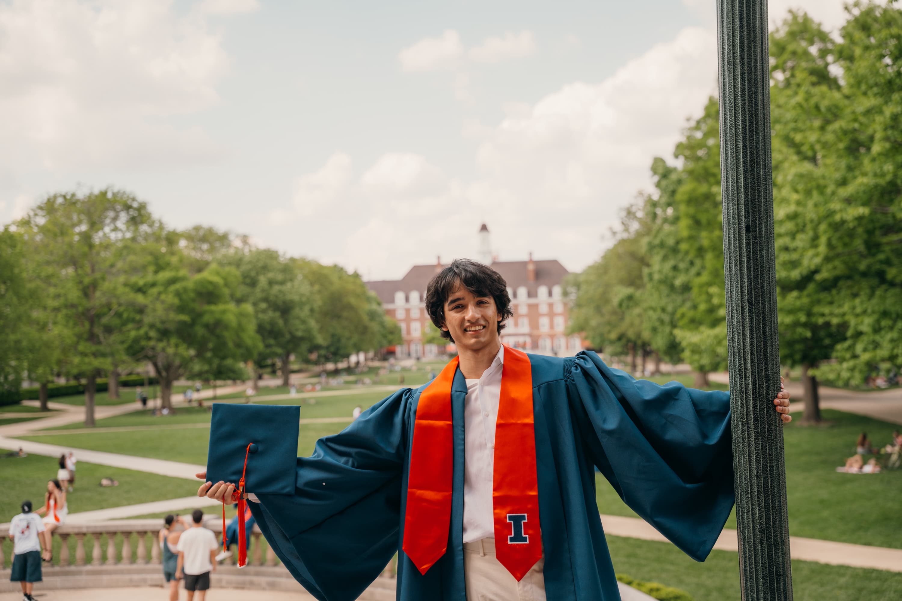 Outdoor grad portrait